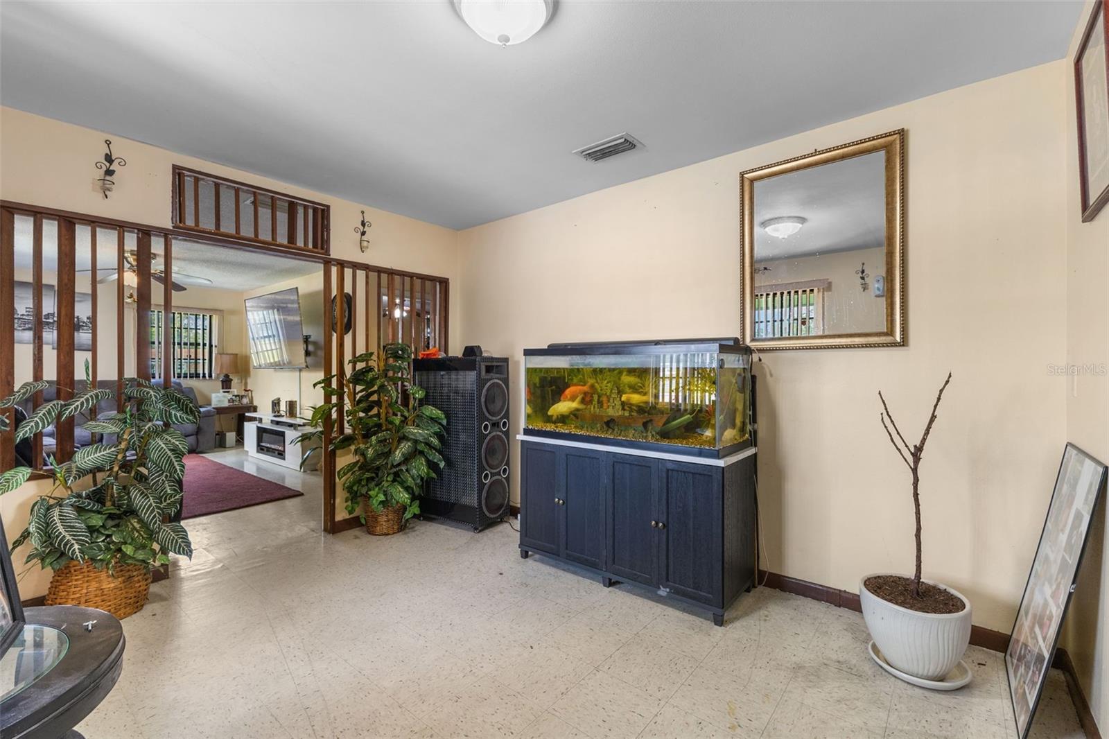 Image 10 of 18 For 2213 Bates Avenue