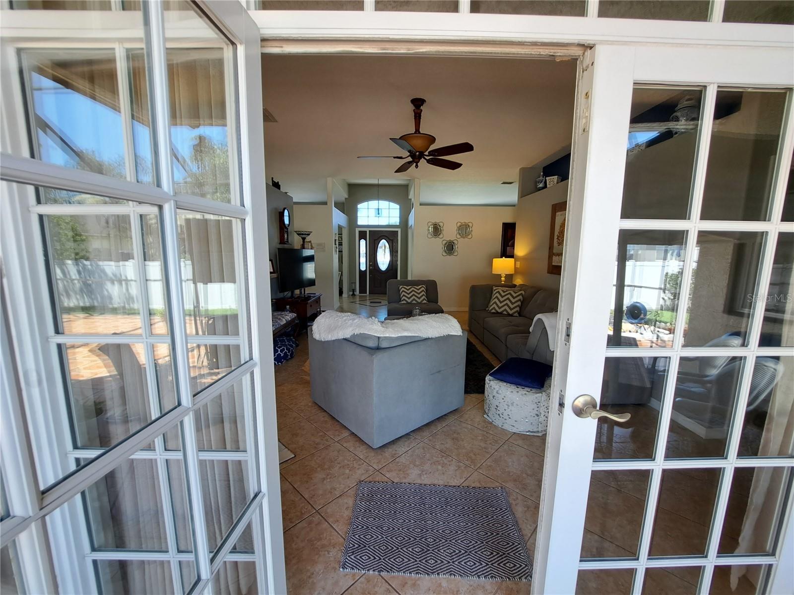 Image 12 of 47 For 2863 Middleton Circle