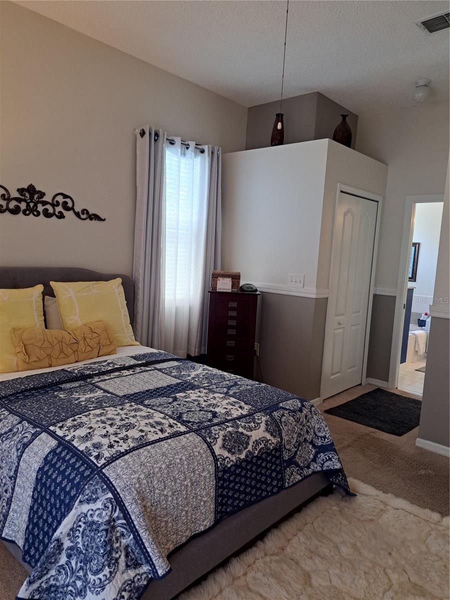 Image 18 of 47 For 2863 Middleton Circle