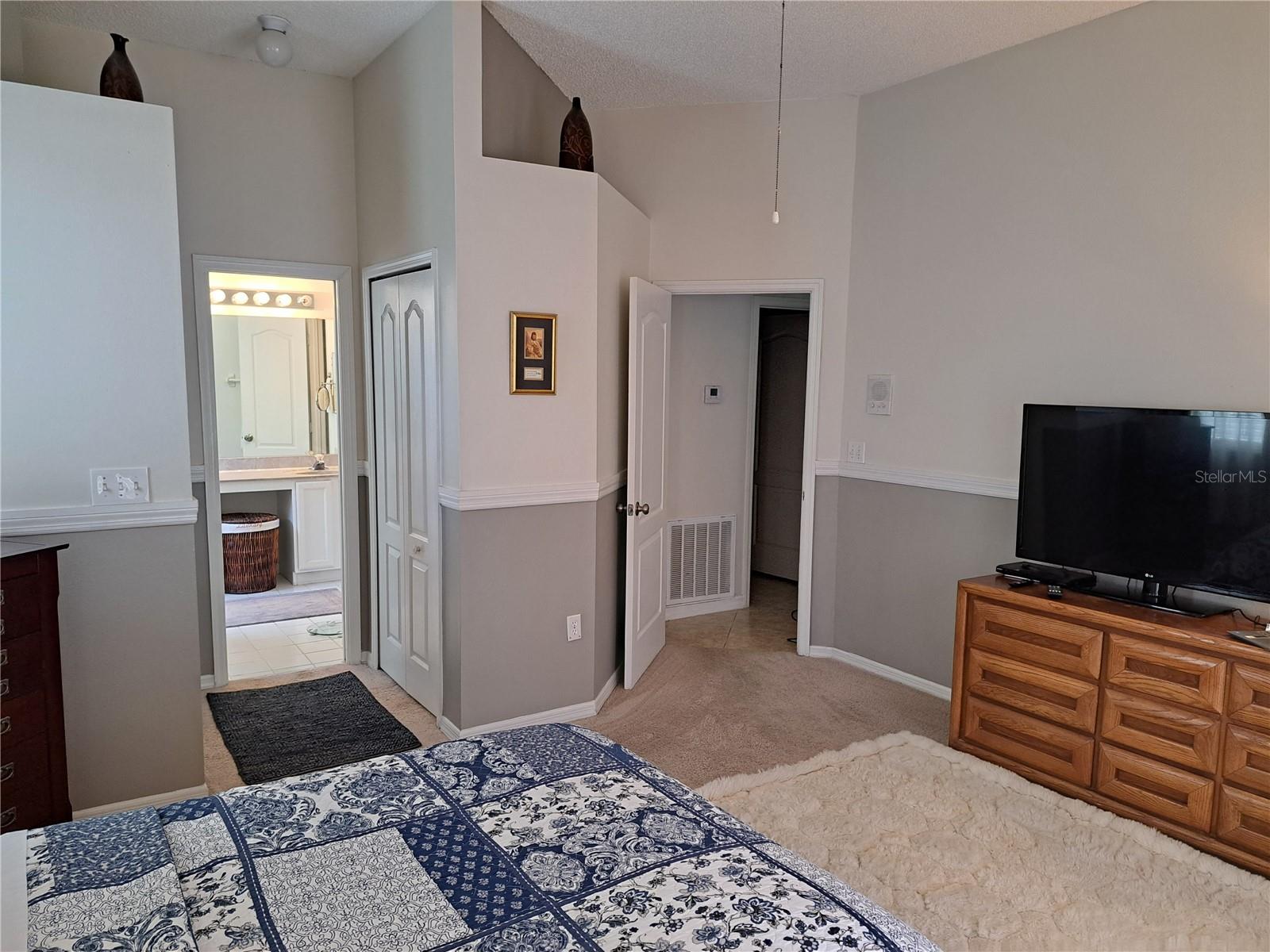 Image 33 of 47 For 2863 Middleton Circle