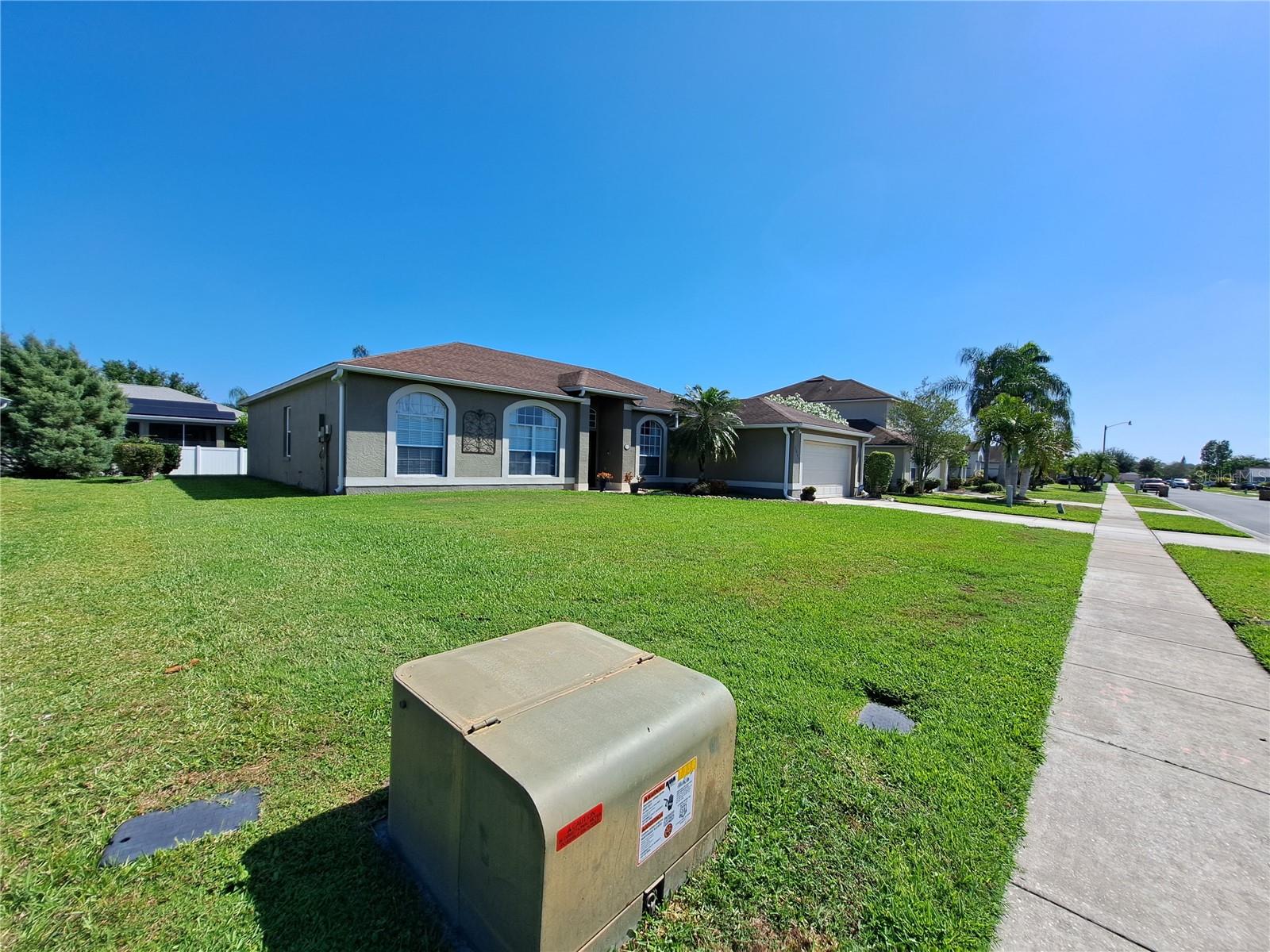 Image 4 of 47 For 2863 Middleton Circle
