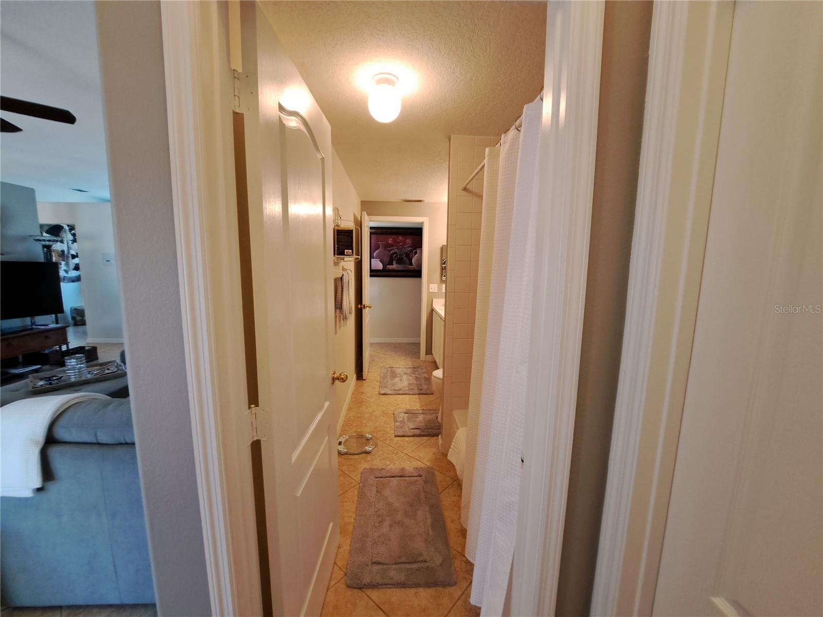 Image 40 of 47 For 2863 Middleton Circle