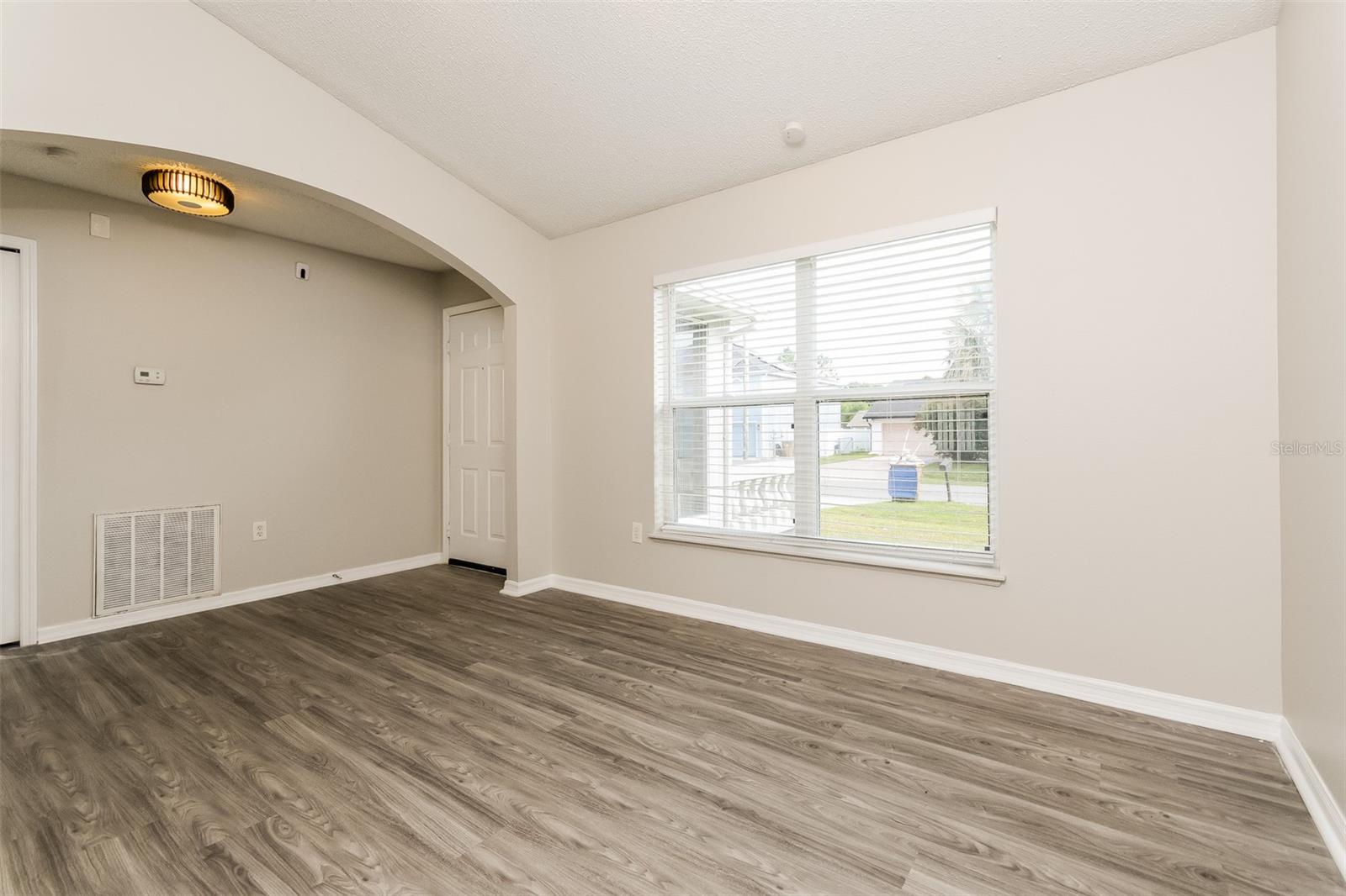 Image 3 of 16 For 210 Dalton Drive