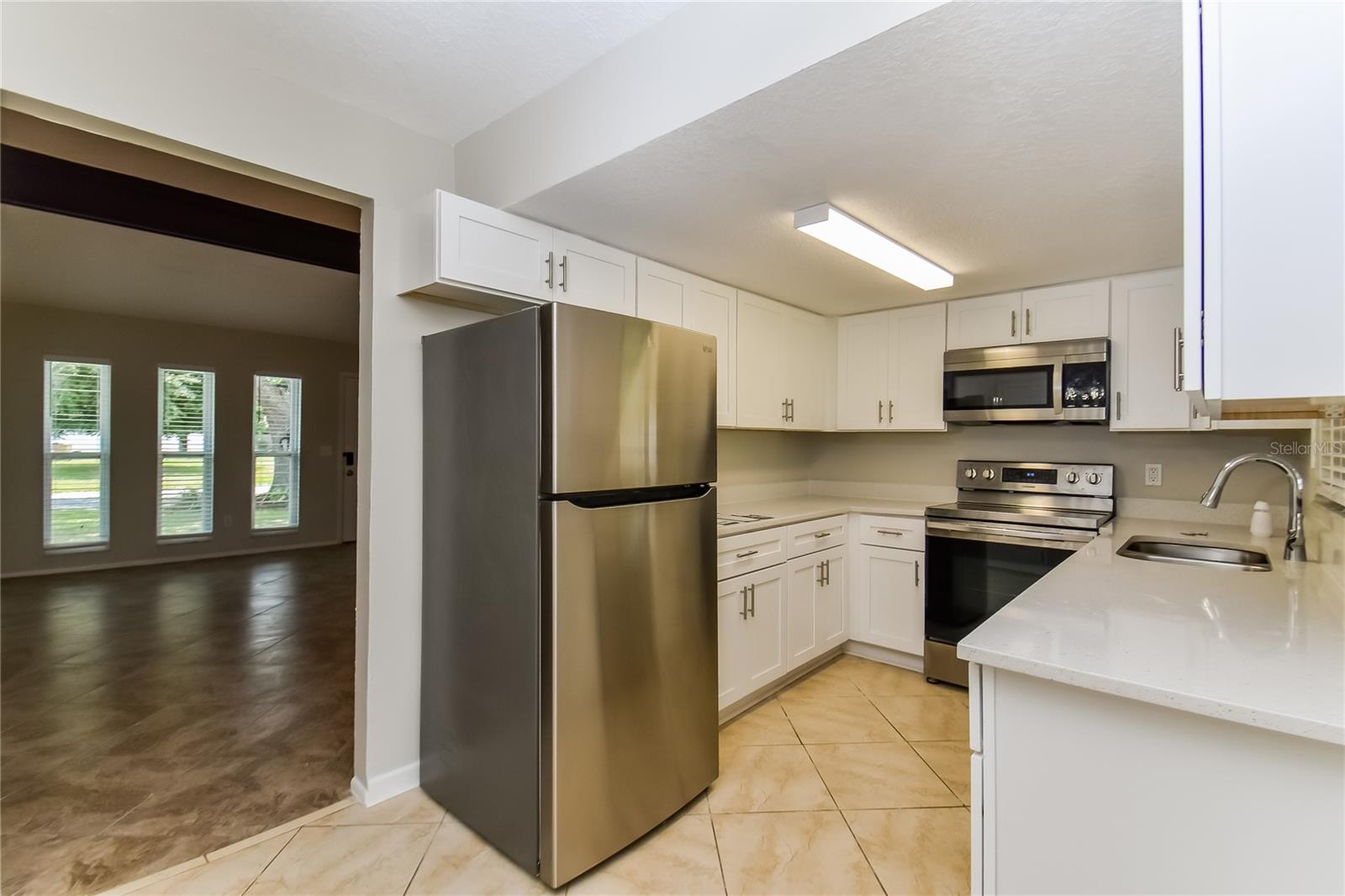 Image 7 of 16 For 903 Ashwood Court