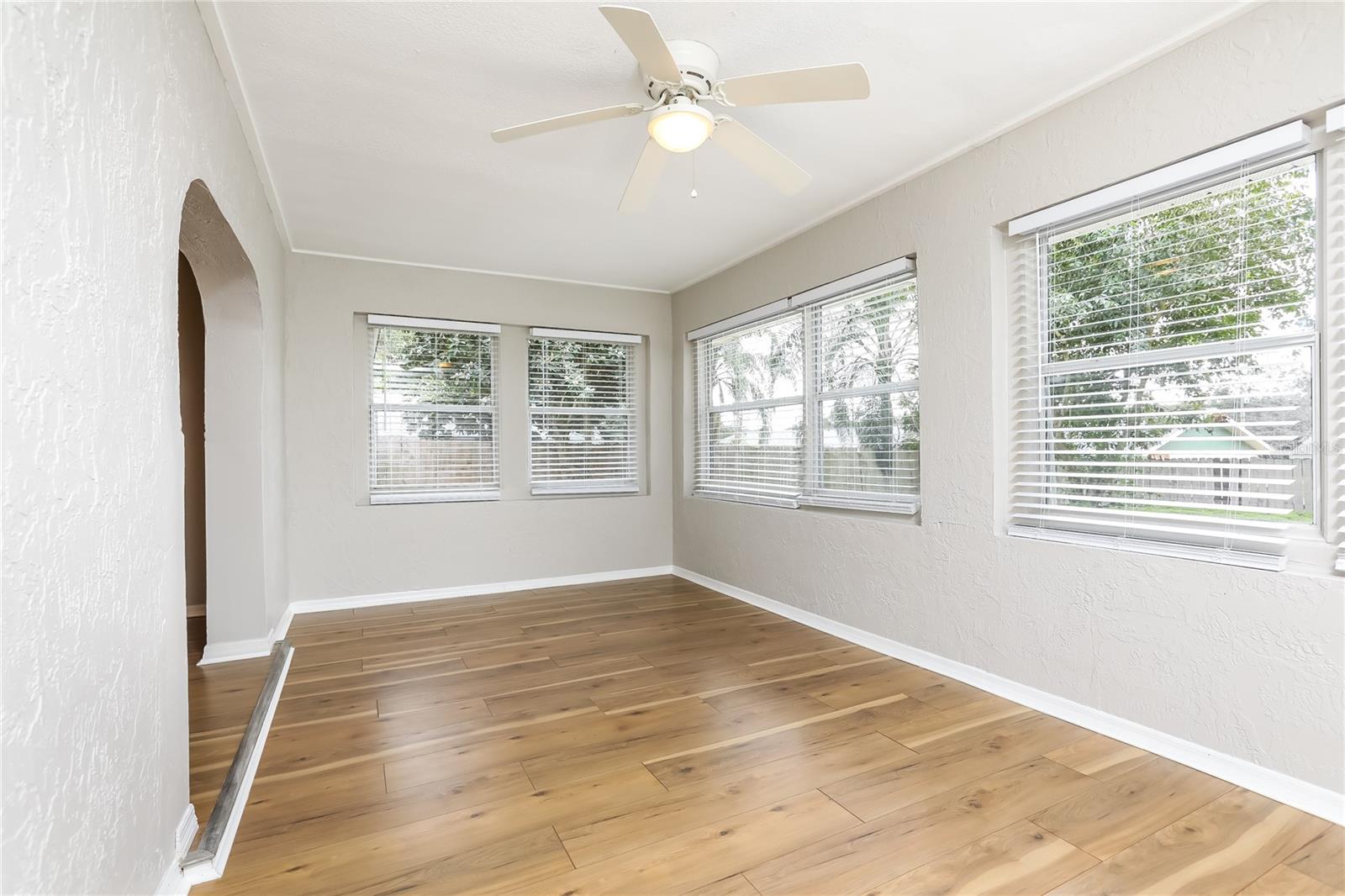 Image 7 of 15 For 109 Sumter Street