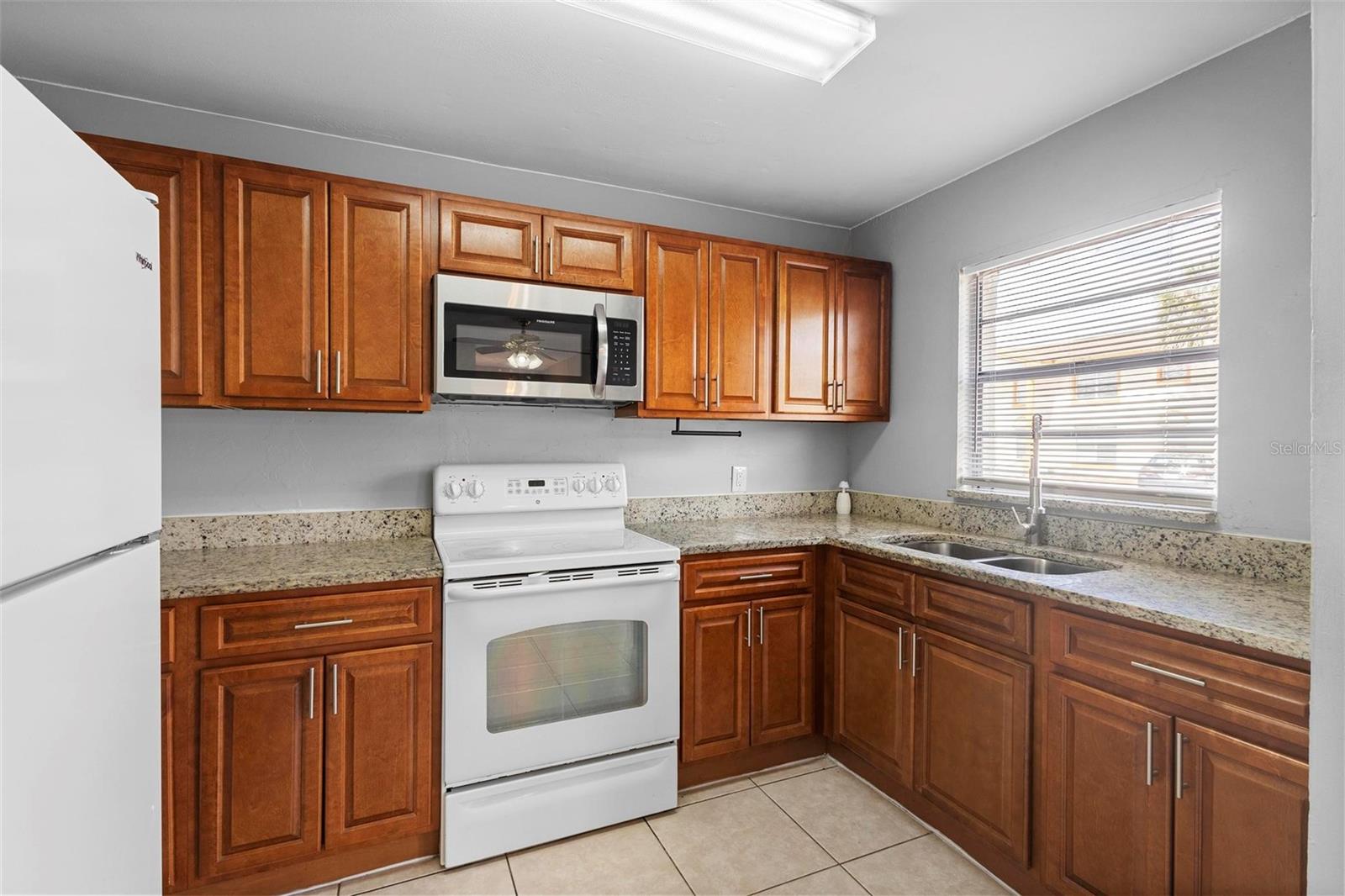 Image 14 of 37 For 1707 Michigan Avenue A