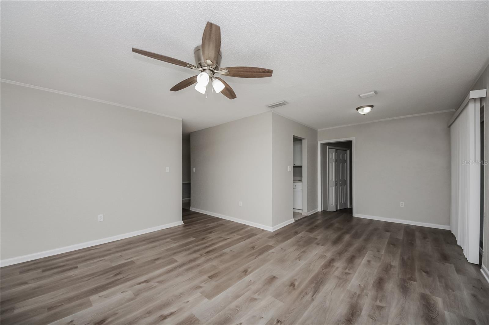 Image 5 of 16 For 3423 Silverwood Drive