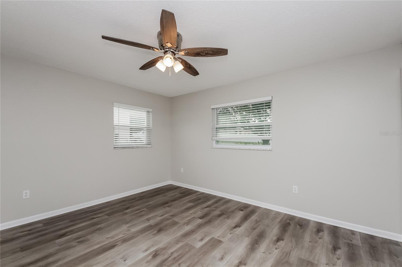 Image 9 of 16 For 3423 Silverwood Drive
