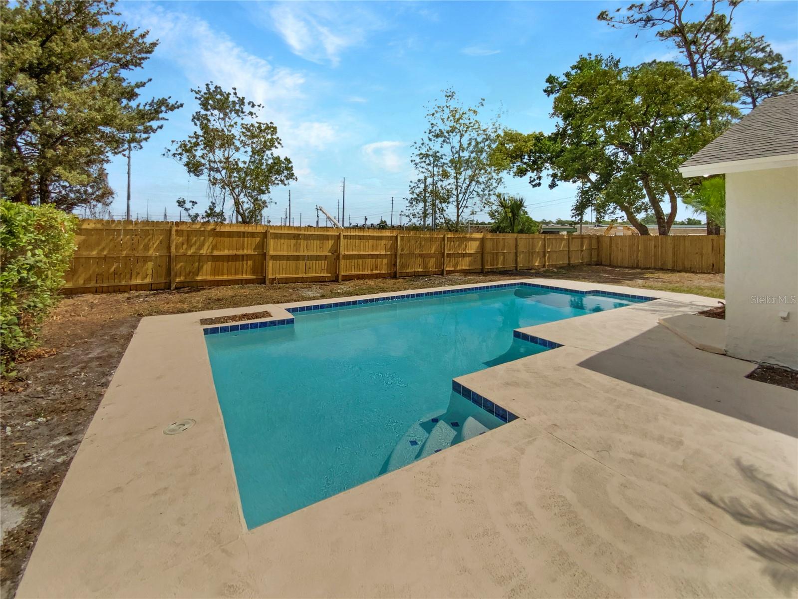 Image 11 of 32 For 9345 Buttonwood Street