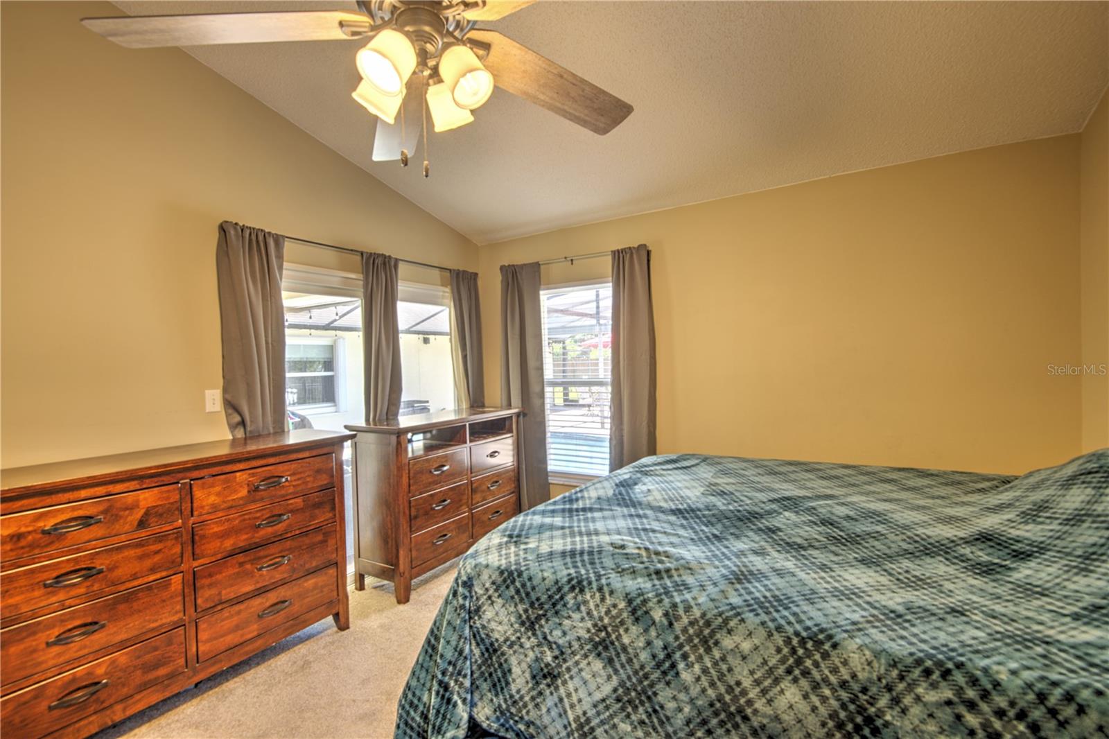Image 27 of 53 For 2850 Babylon Court