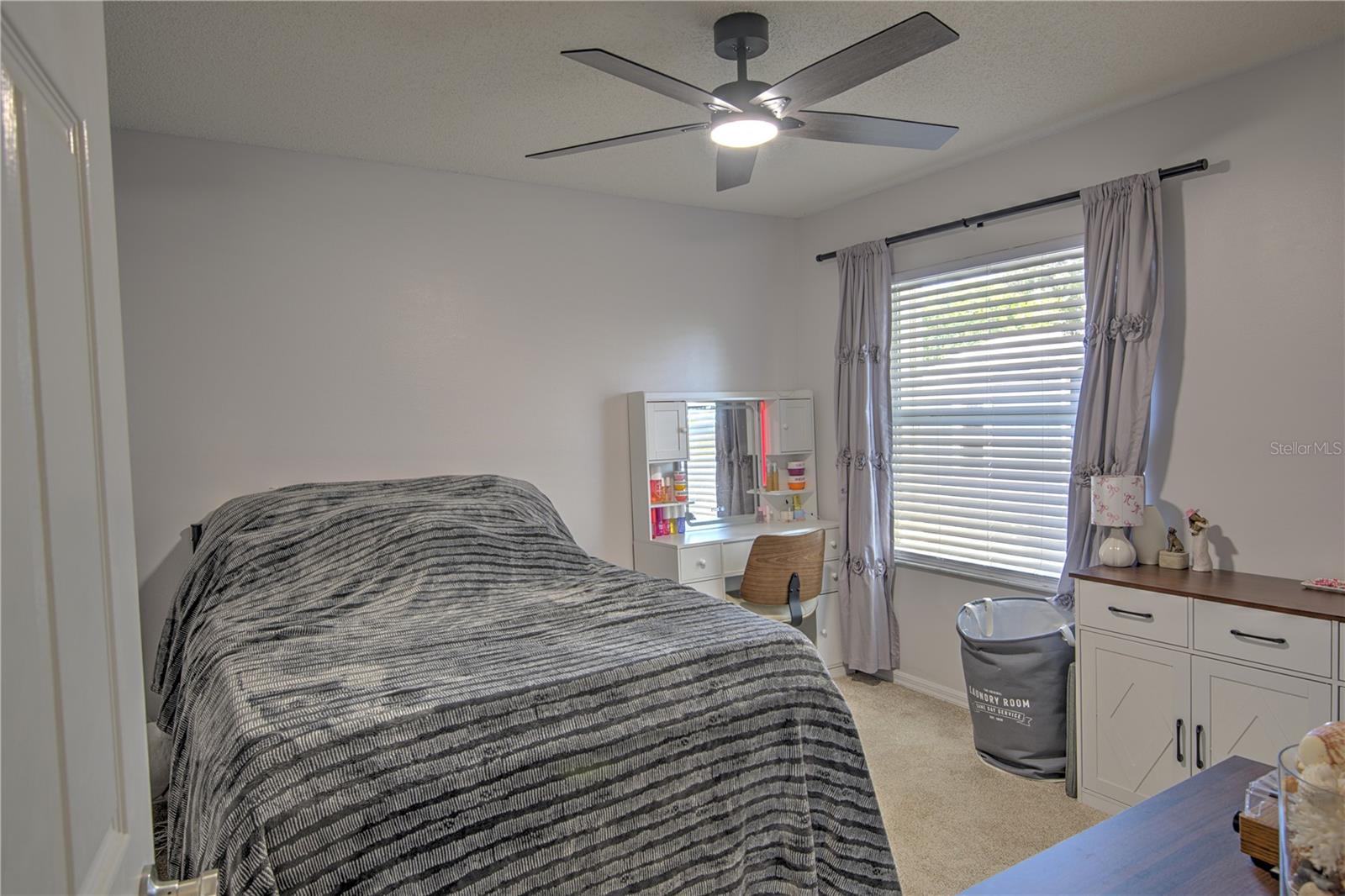 Image 34 of 53 For 2850 Babylon Court