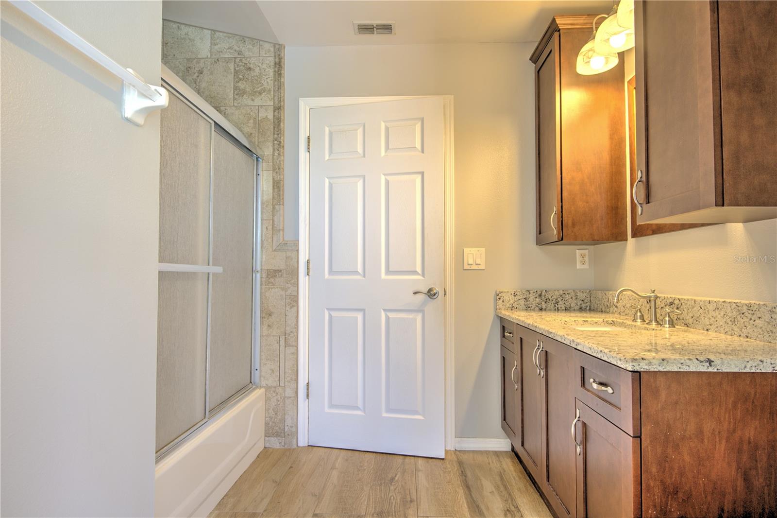 Image 38 of 53 For 2850 Babylon Court