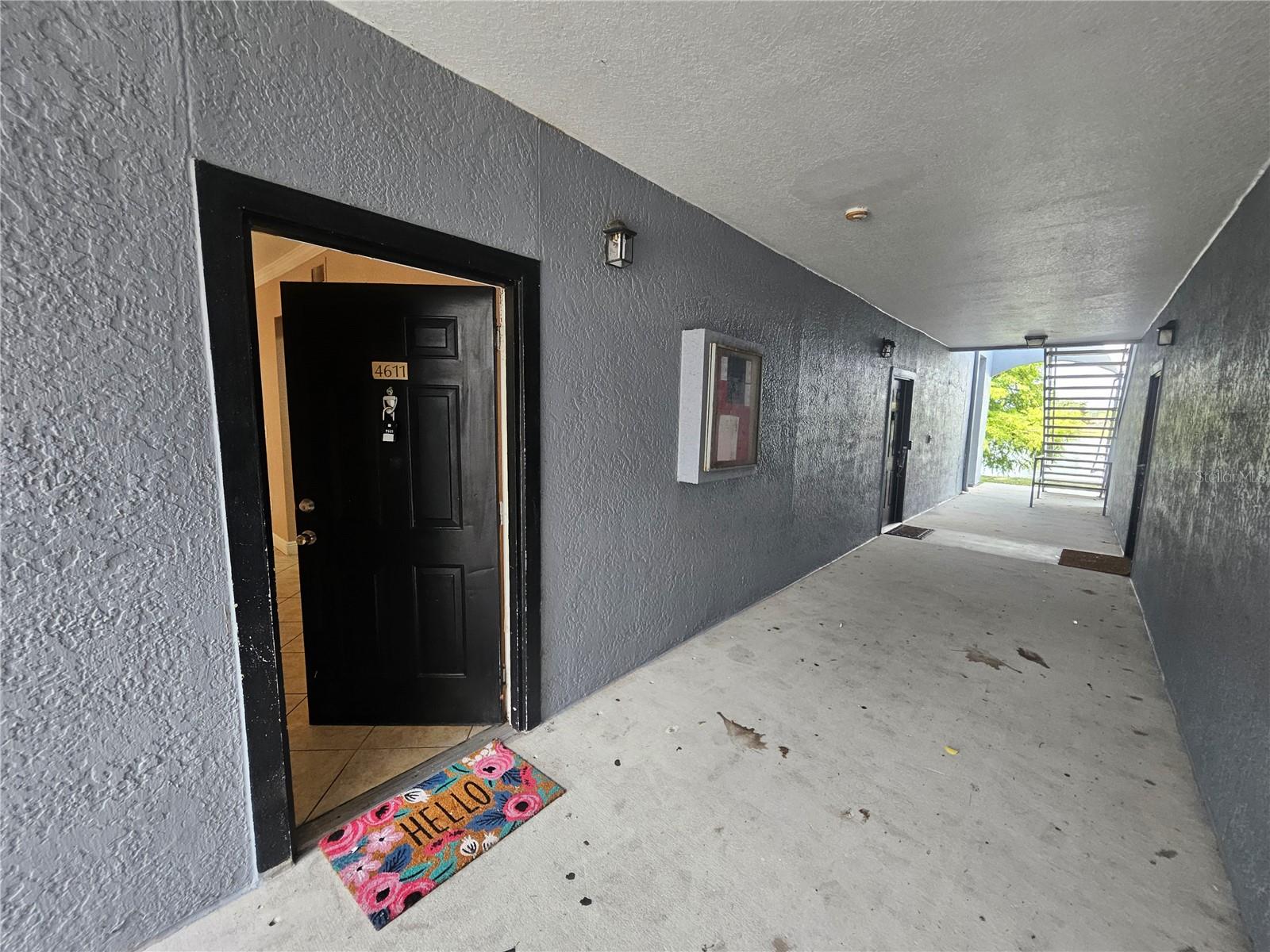 Image 2 of 33 For 5525 Pga Boulevard 4611
