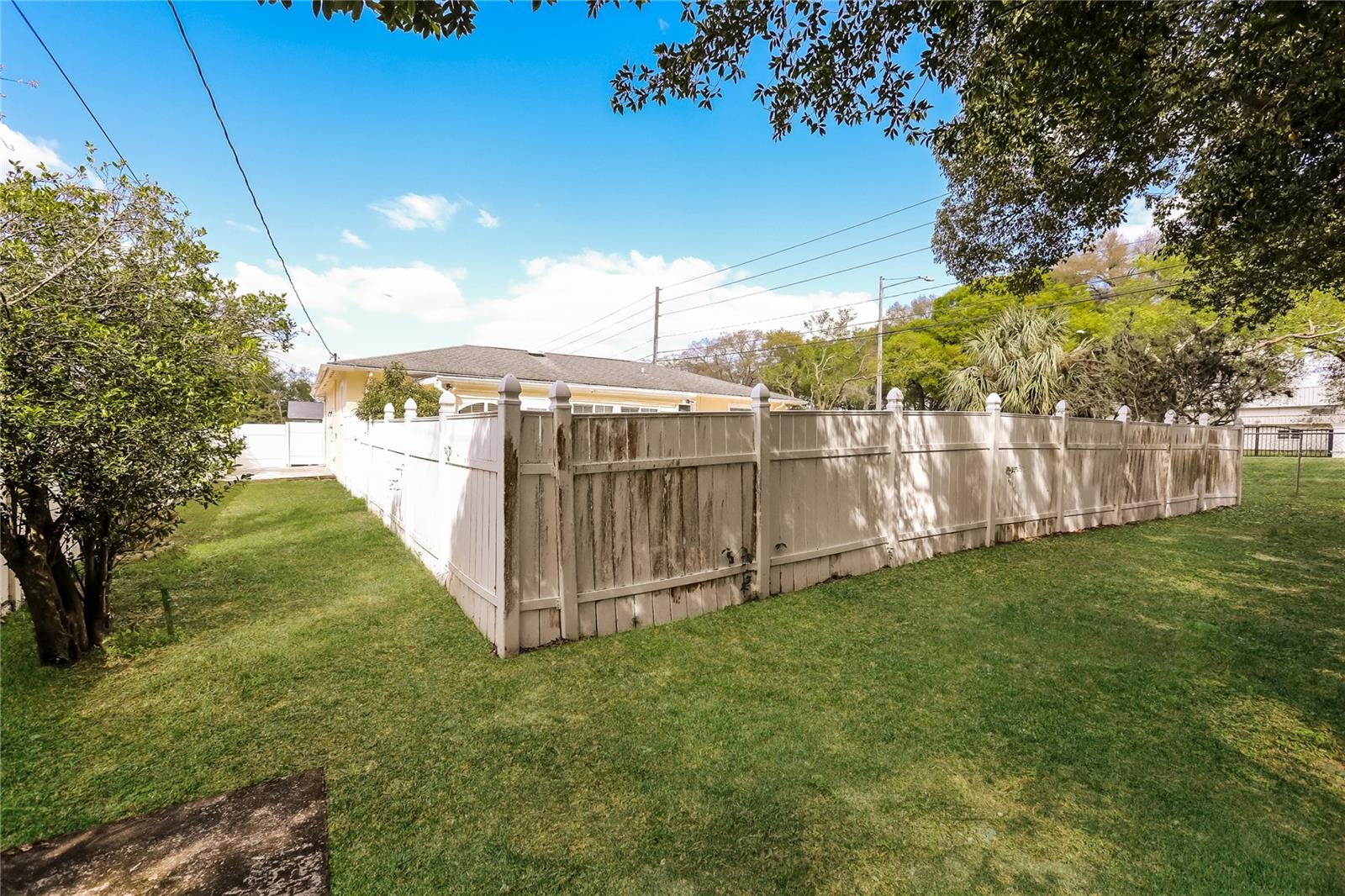 Image 16 of 16 For 7000 Watseka Avenue