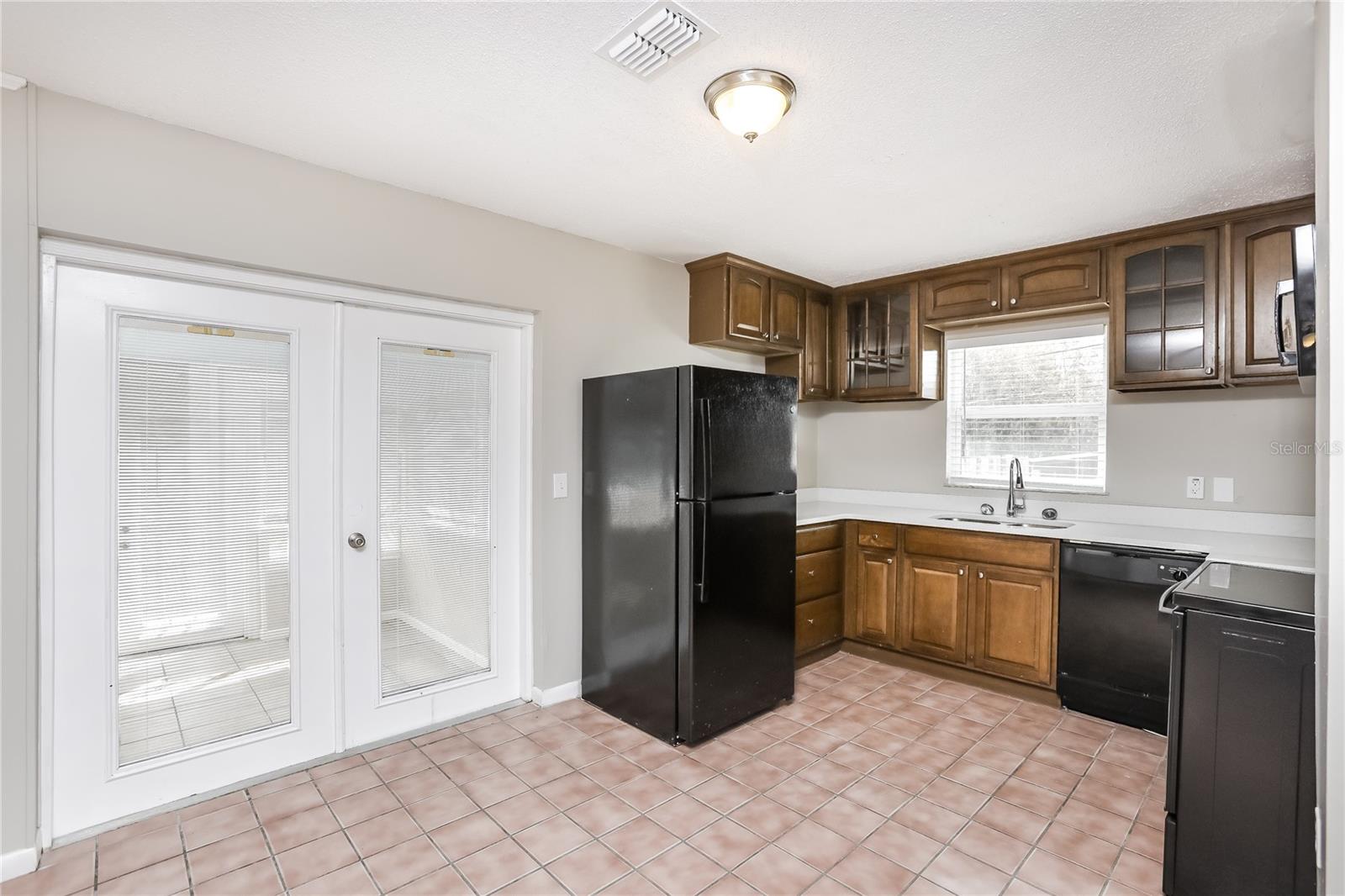 Image 6 of 16 For 7000 Watseka Avenue