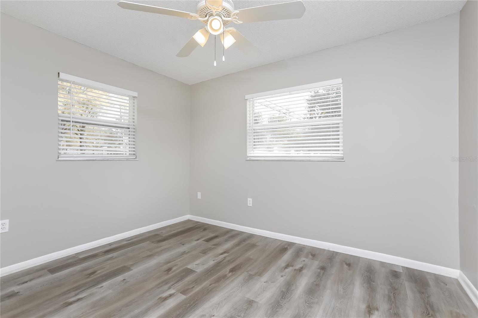 Image 9 of 16 For 7000 Watseka Avenue