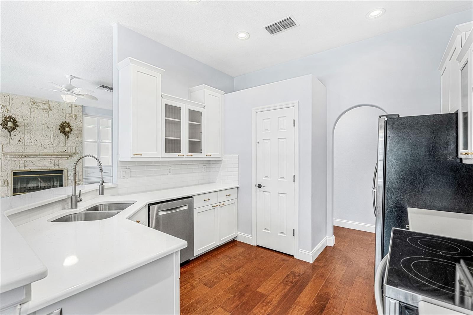 Image 10 of 50 For 169 Winding Oaks Lane