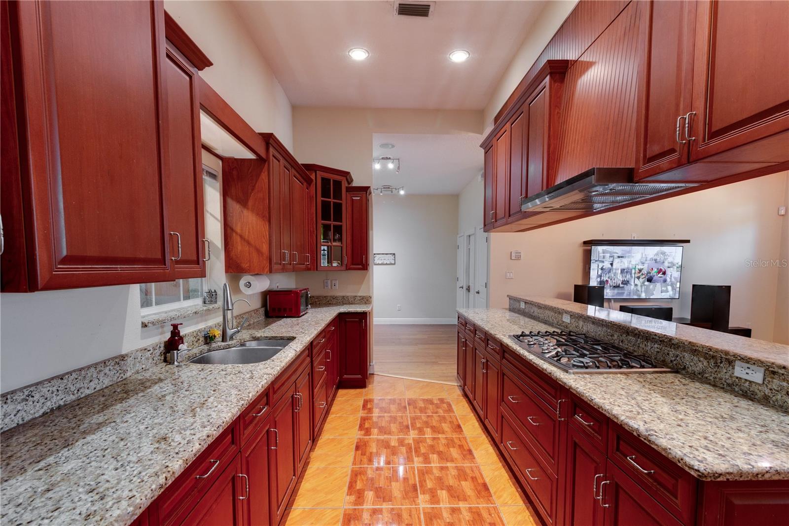Image 9 of 28 For 2300 Dawnwood Lane