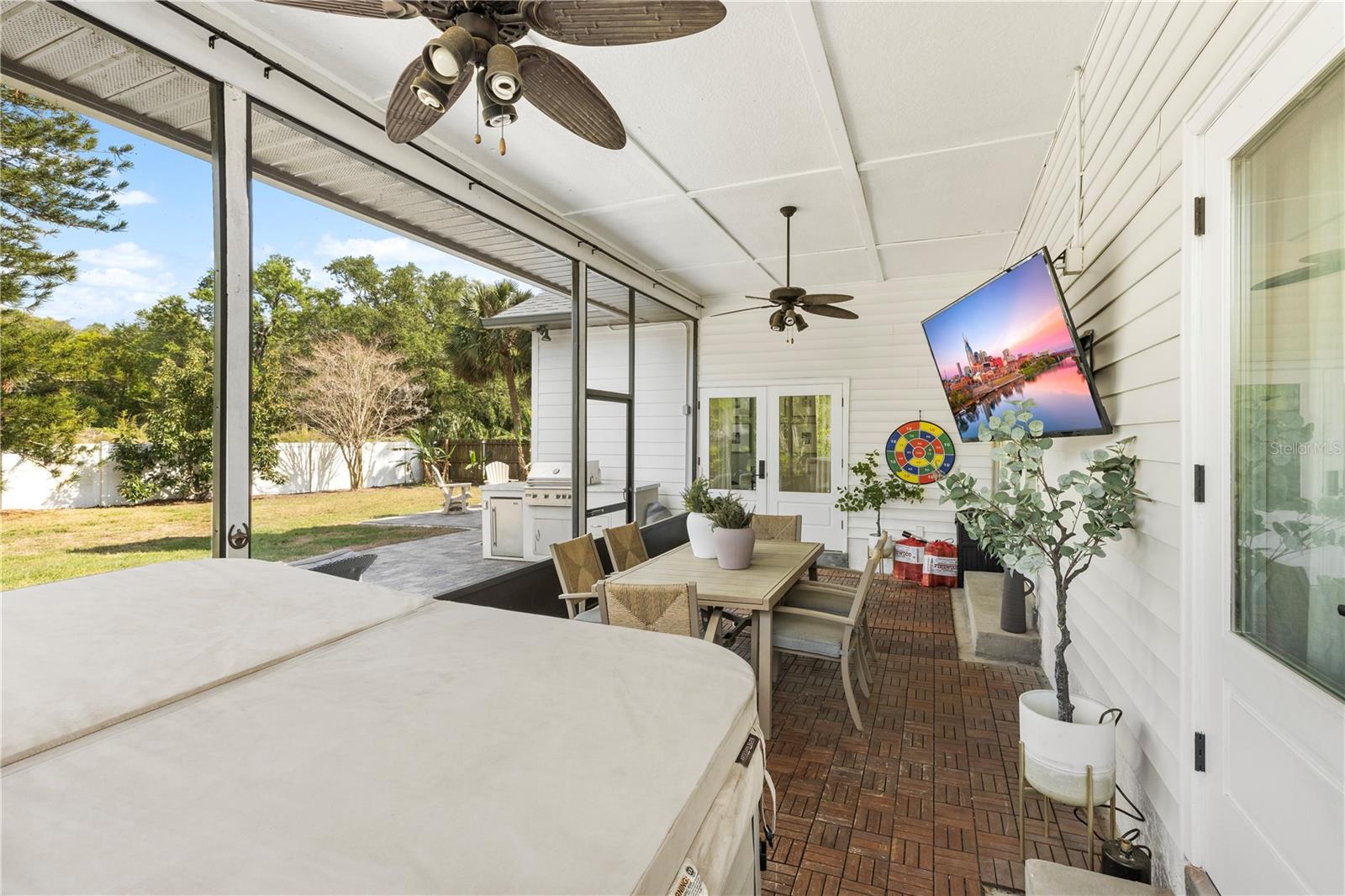 Image 26 of 37 For 1667 Spring Loop Way