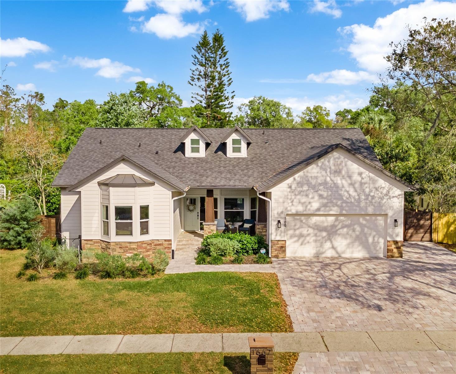 Image 34 of 37 For 1667 Spring Loop Way