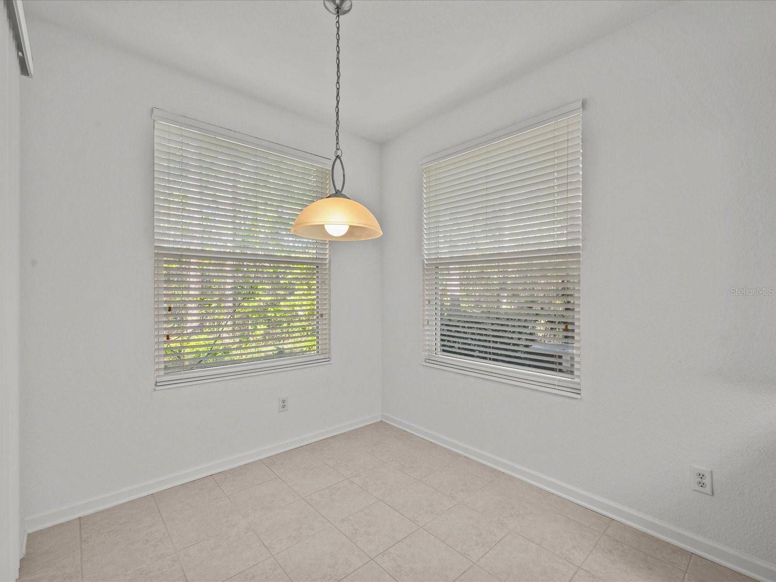 Image 10 of 38 For 8338 Quimby Circle