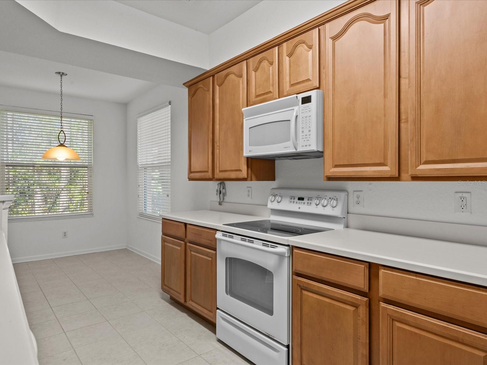 Image 9 of 38 For 8338 Quimby Circle