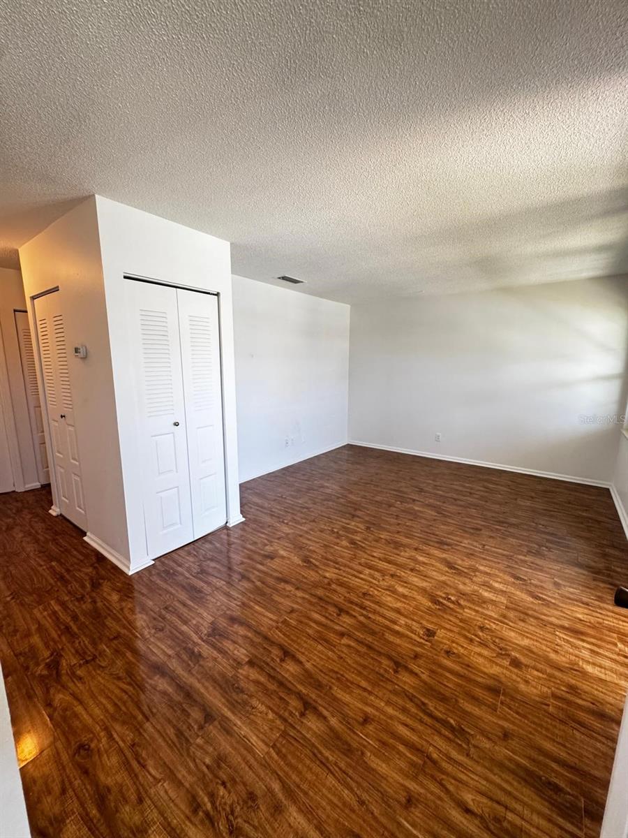 Image 11 of 55 For 840 Center Avenue 98