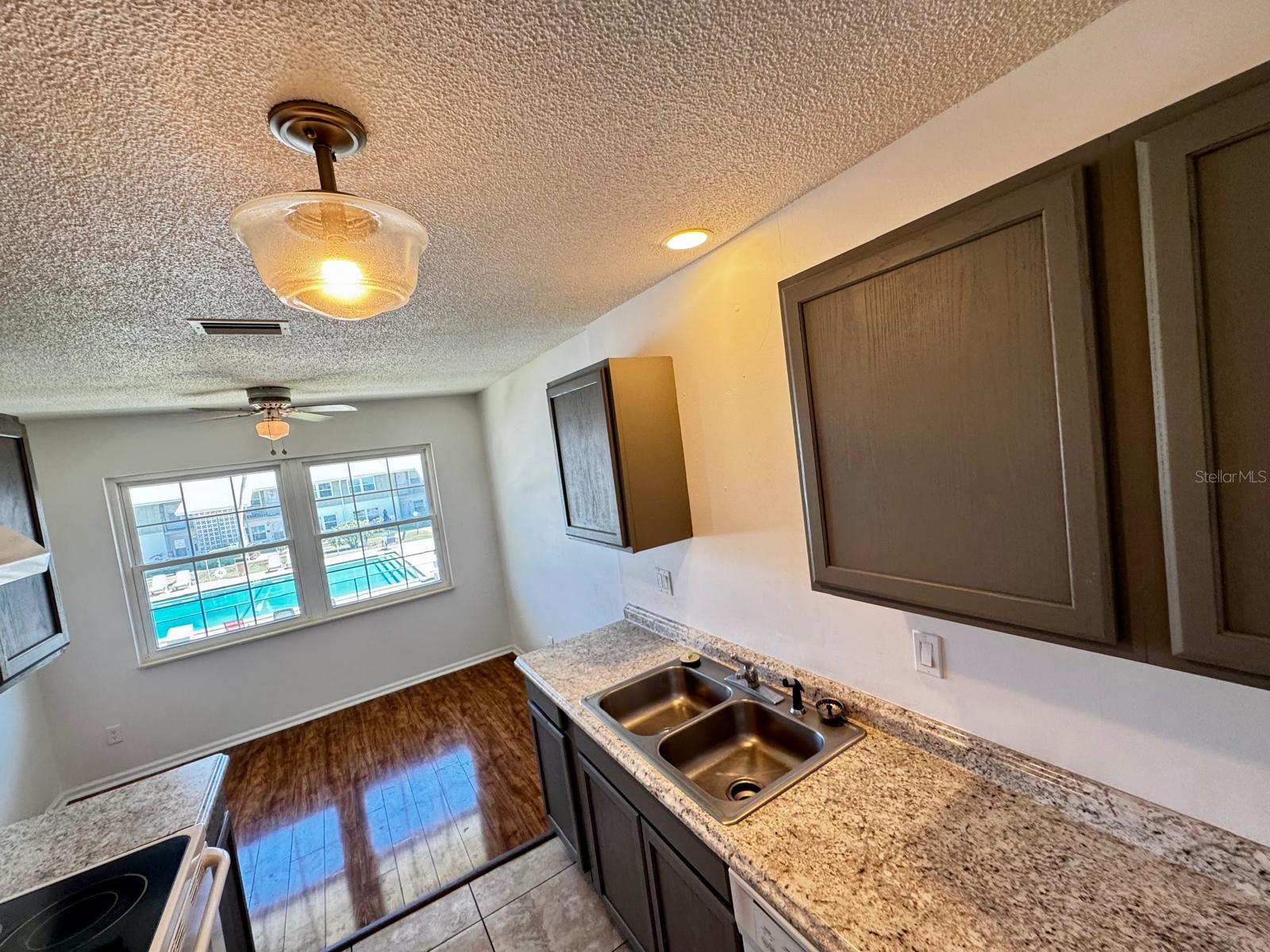 Image 12 of 55 For 840 Center Avenue 98