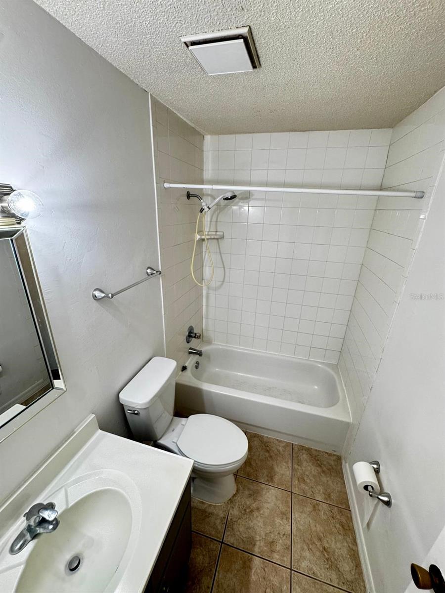 Image 14 of 55 For 840 Center Avenue 98