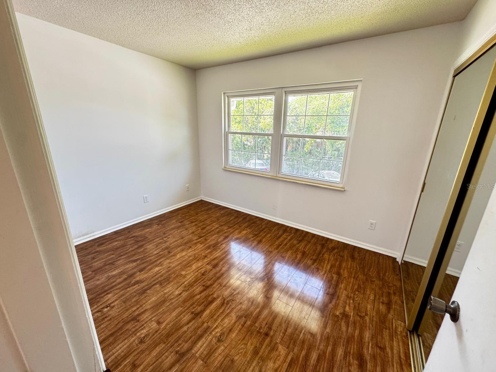 Image 15 of 55 For 840 Center Avenue 98