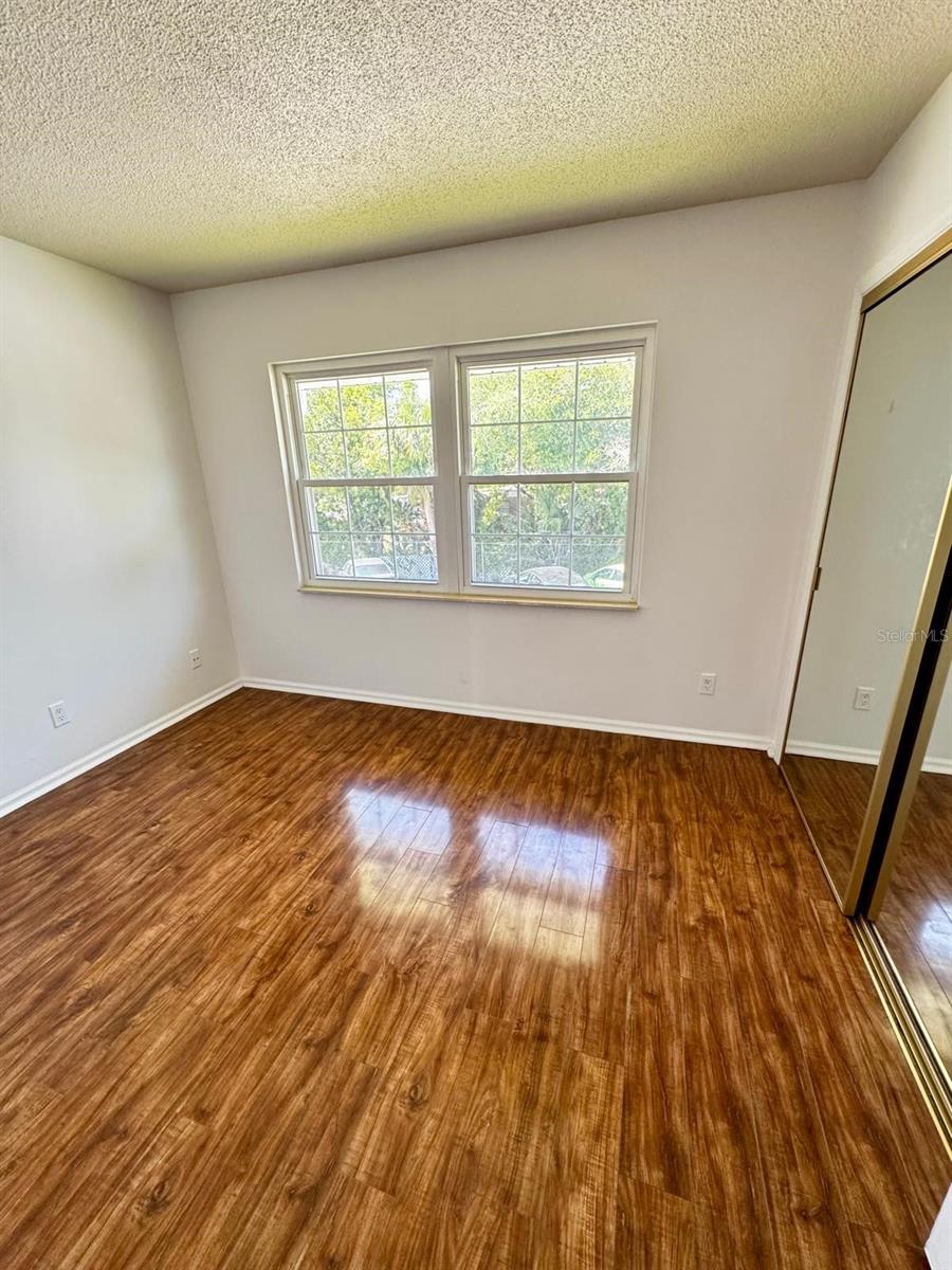 Image 16 of 55 For 840 Center Avenue 98