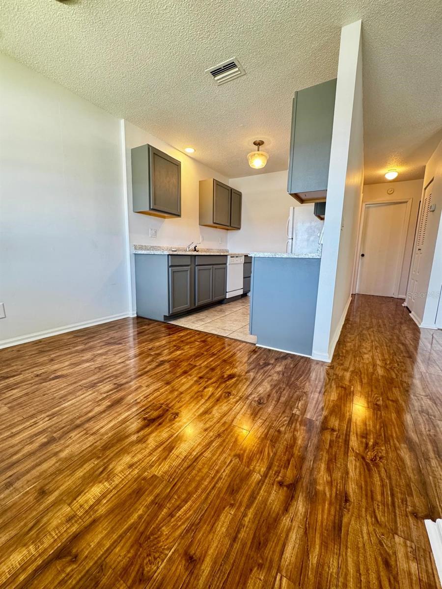 Image 2 of 55 For 840 Center Avenue 98