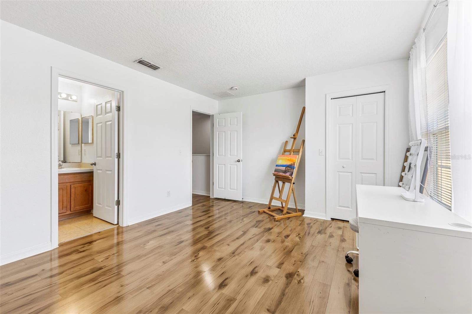 Image 16 of 28 For 725 Cresting Oak Circle 117