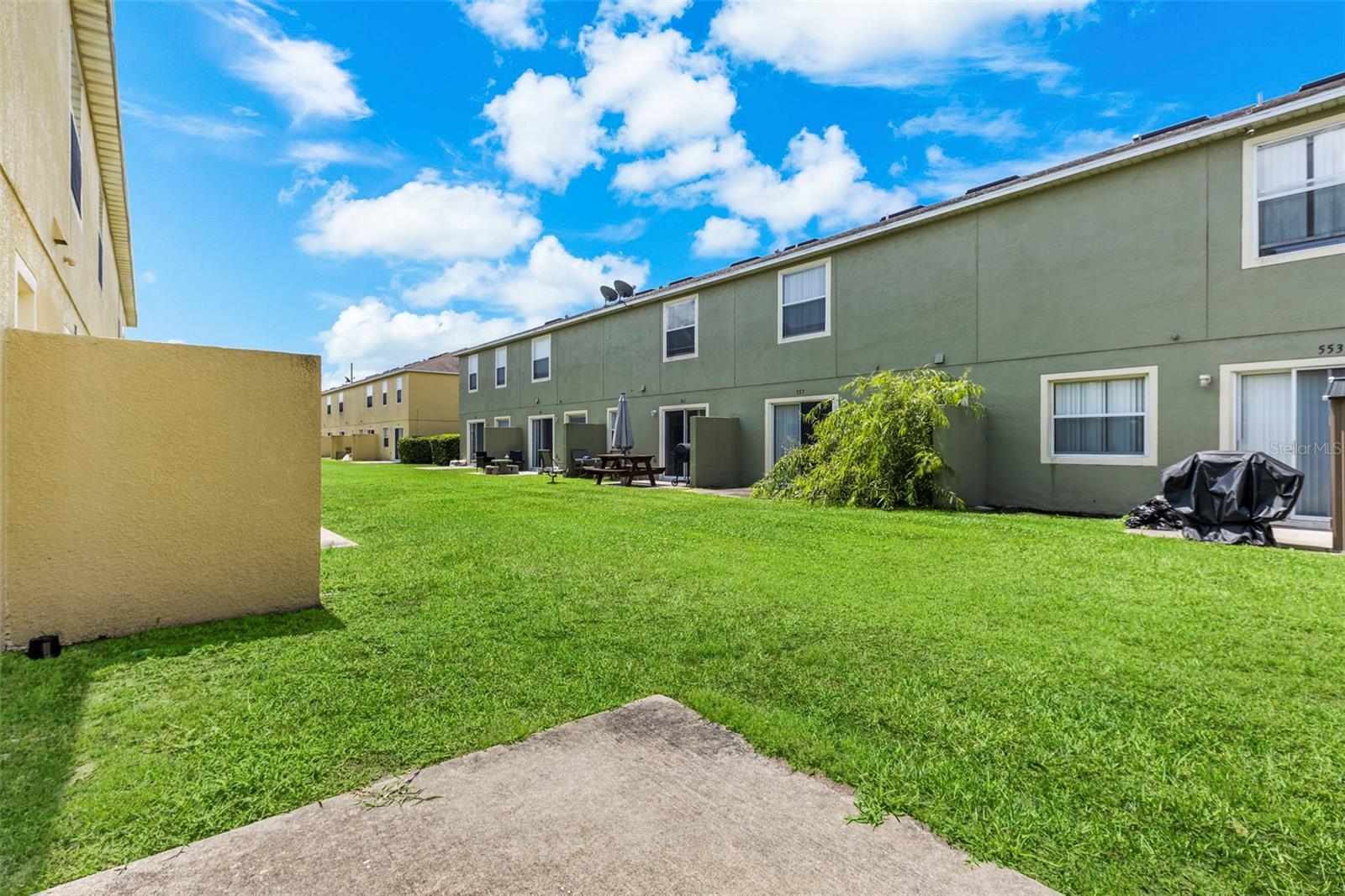 Image 3 of 28 For 725 Cresting Oak Circle 117