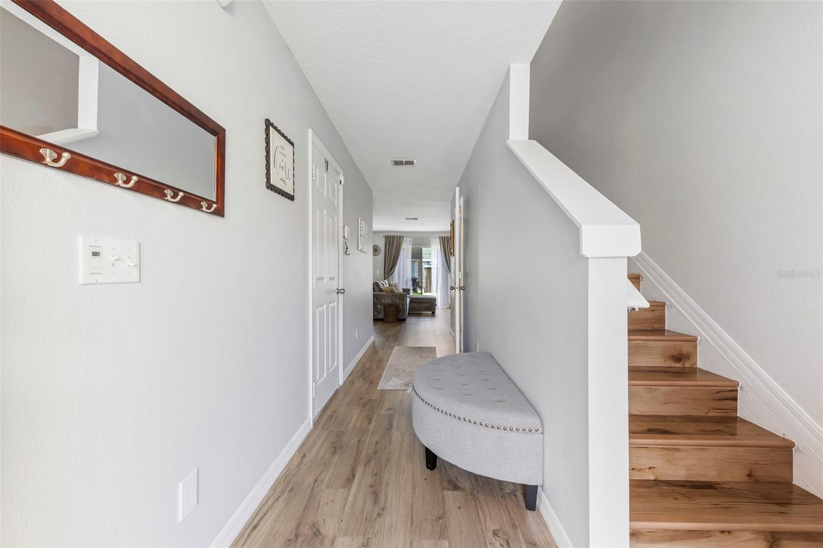 Image 4 of 28 For 725 Cresting Oak Circle 117