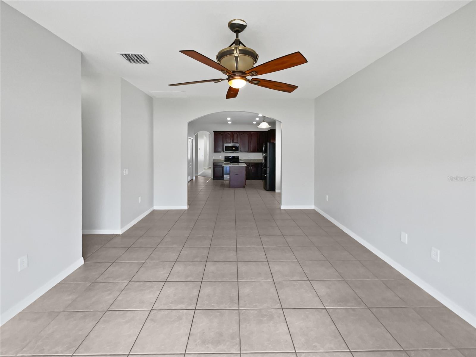 Image 17 of 31 For 1123 Hacienda Circle