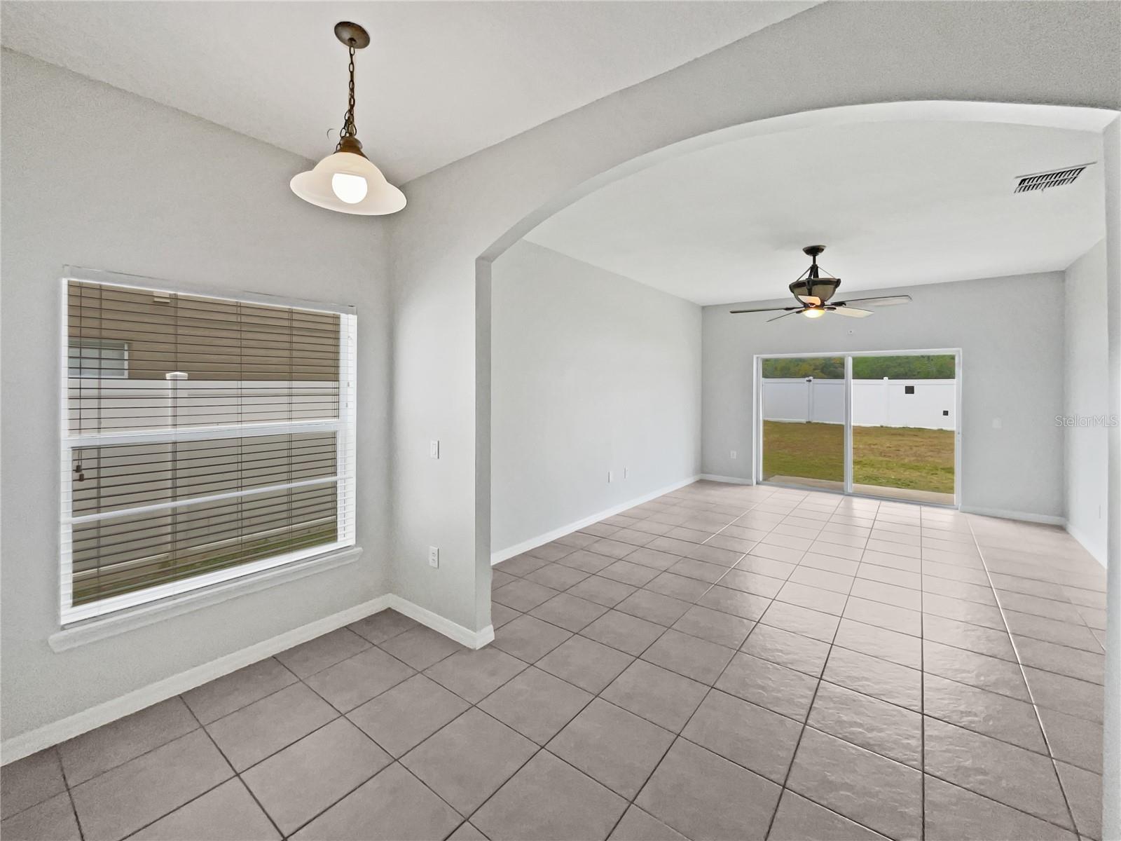 Image 3 of 31 For 1123 Hacienda Circle