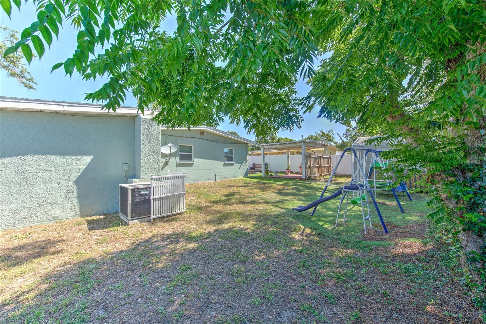 Image 45 of 57 For 505 Hedge Row Road