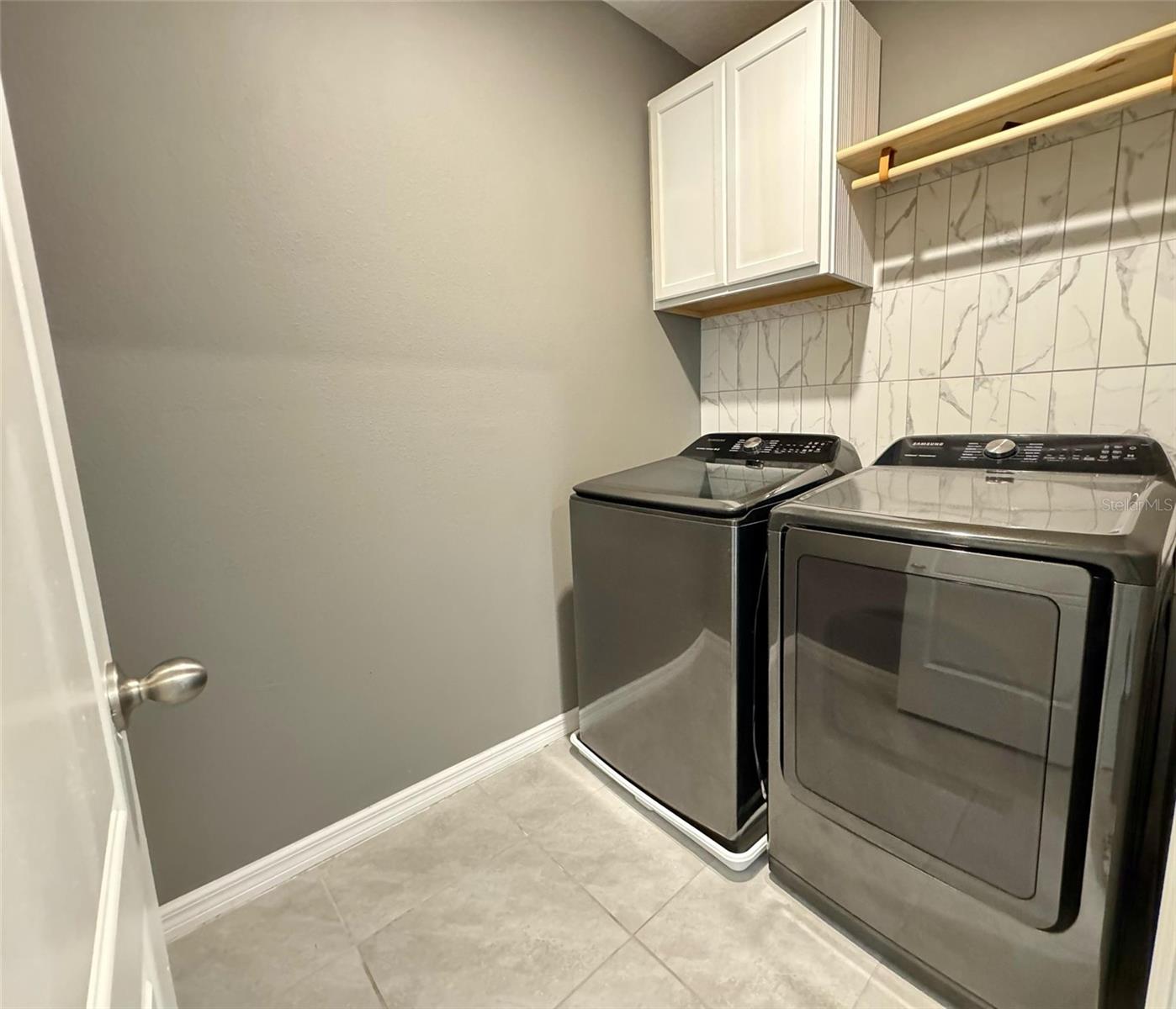 Image 18 of 23 For 5642 Westerly Breeze Place
