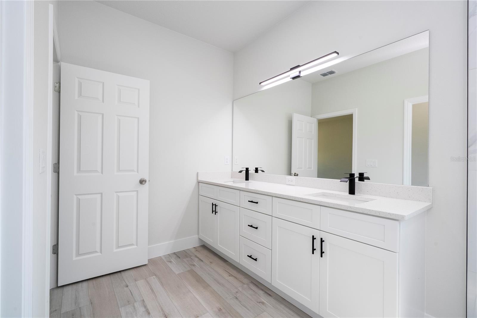 Image 33 of 46 For 7780 Sarazen Drive