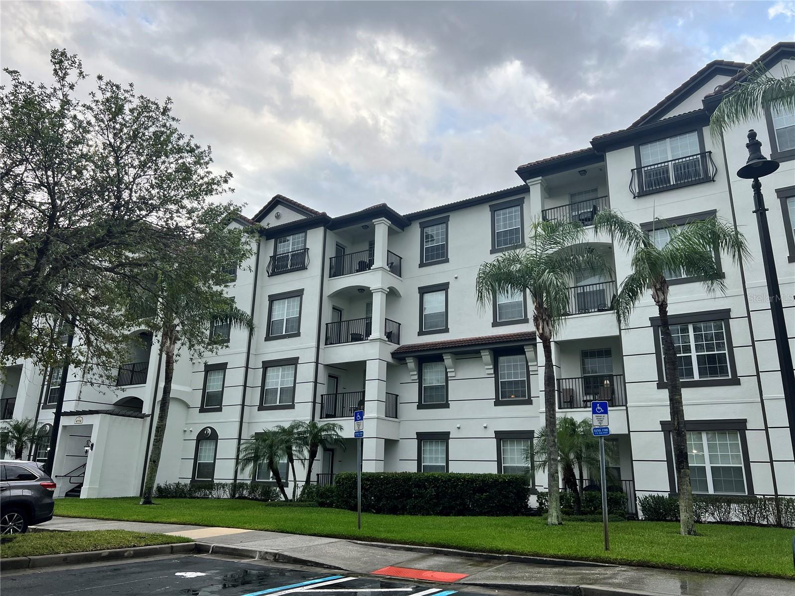 Details for 4114 Breakview Drive 40202, ORLANDO, FL 32819