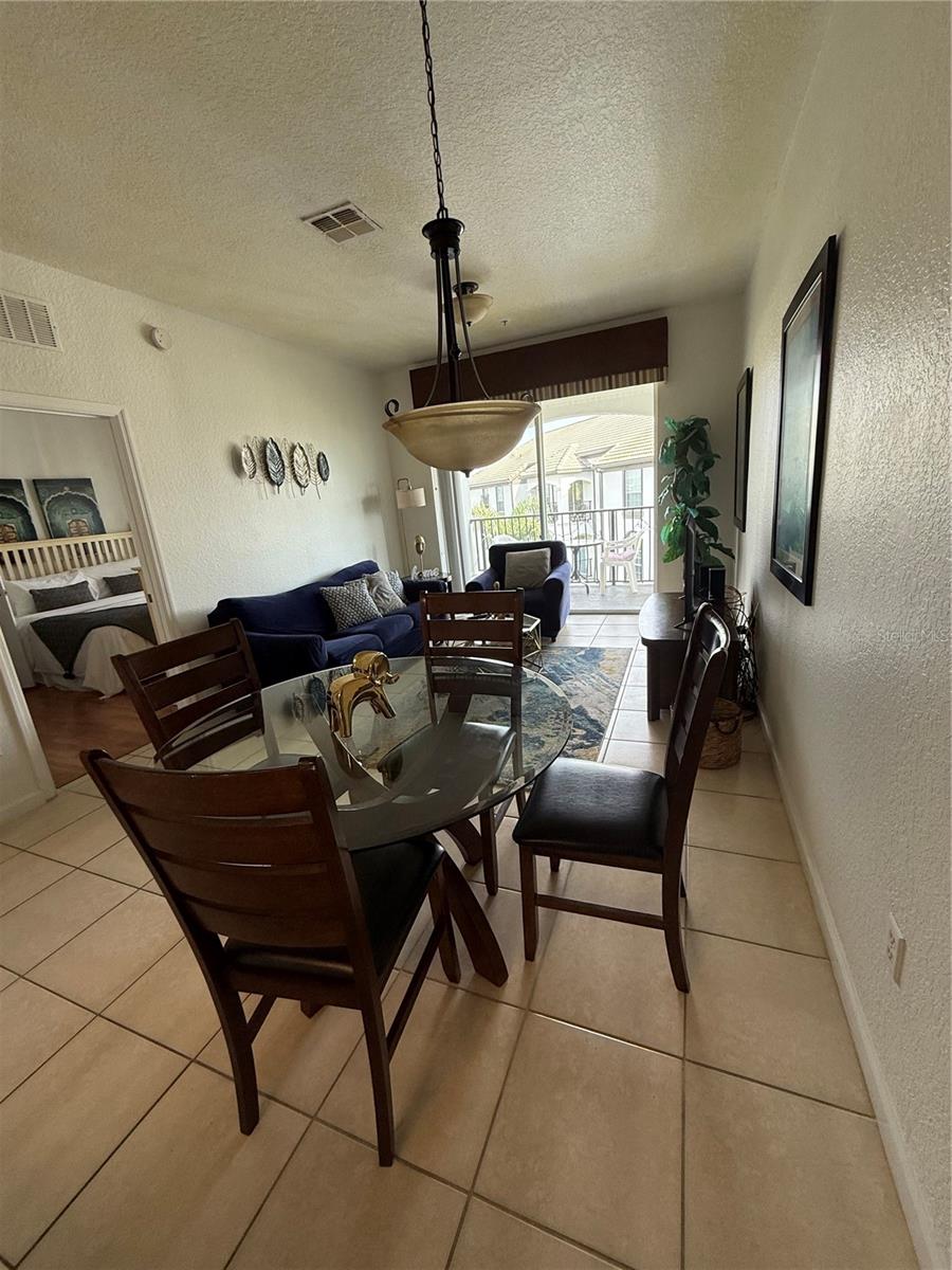 Image 14 of 39 For 4114 Breakview Drive 40202