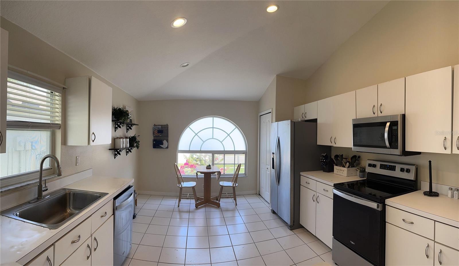 Image 13 of 28 For 30643 Tremont Drive