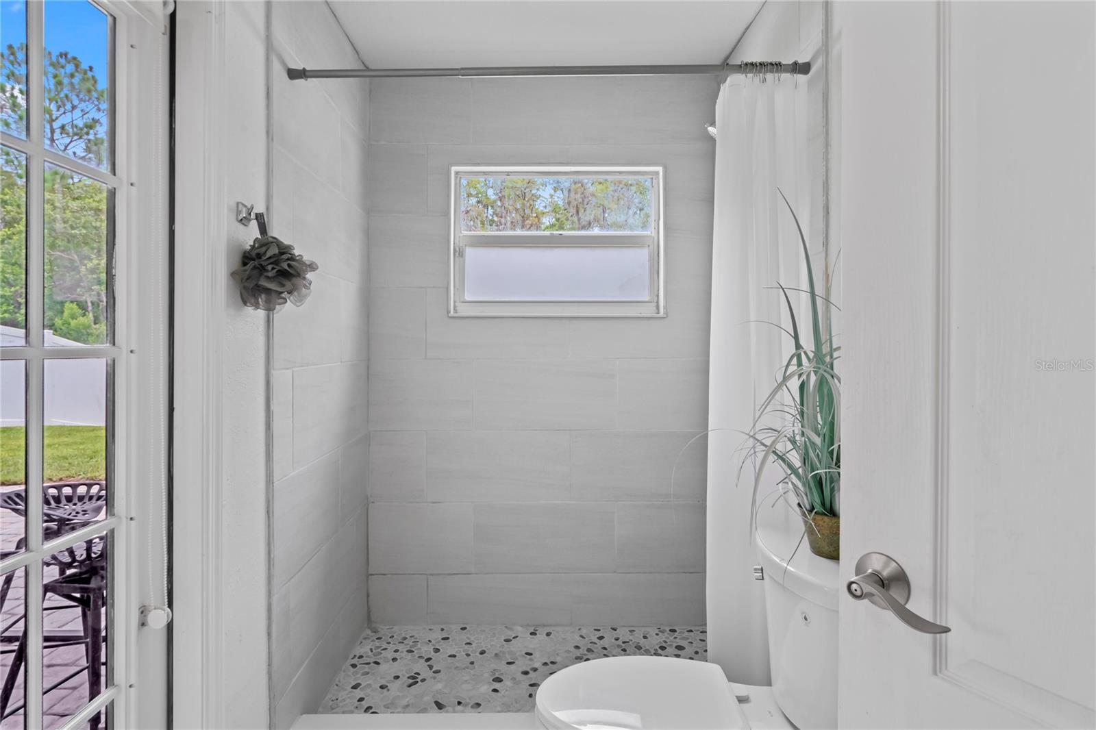 Image 31 of 71 For 30643 Tremont Drive
