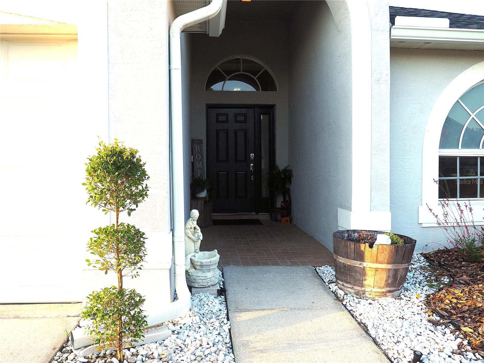 Image 4 of 28 For 30643 Tremont Drive