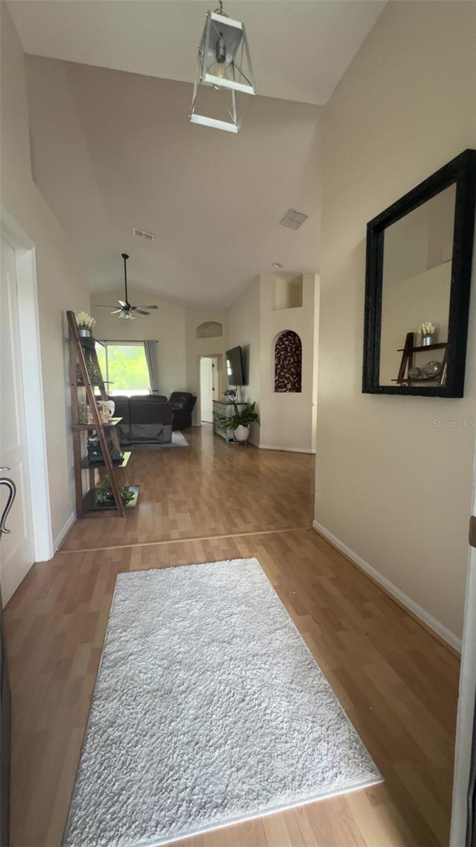 Image 5 of 28 For 30643 Tremont Drive