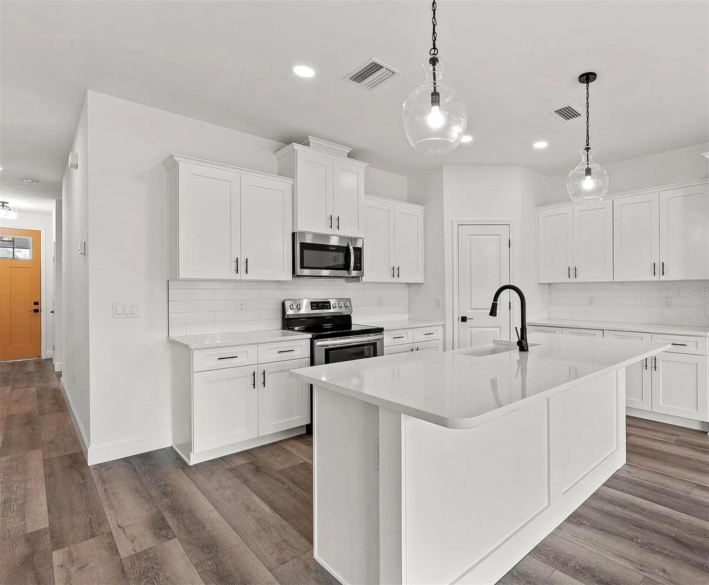 Image 3 of 21 For 6709 15th Place