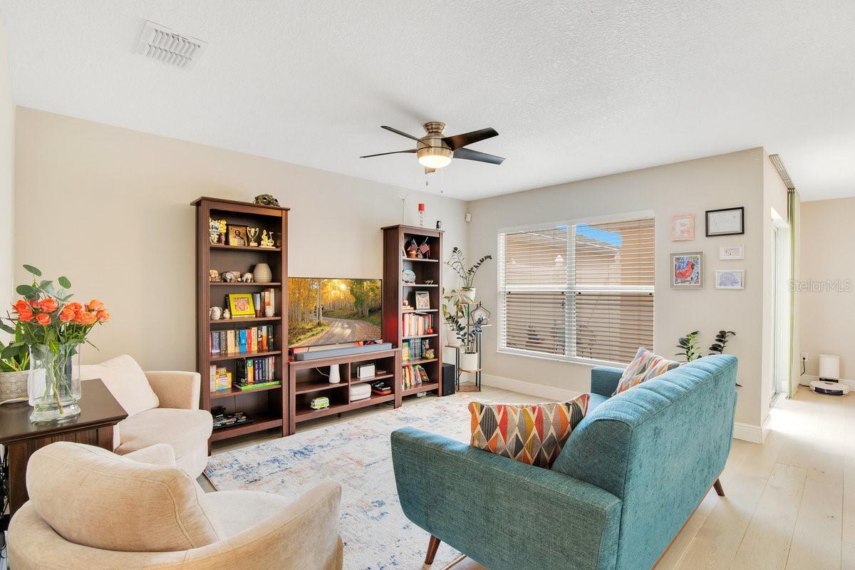 Image 4 of 44 For 13622 Cygnus Dr