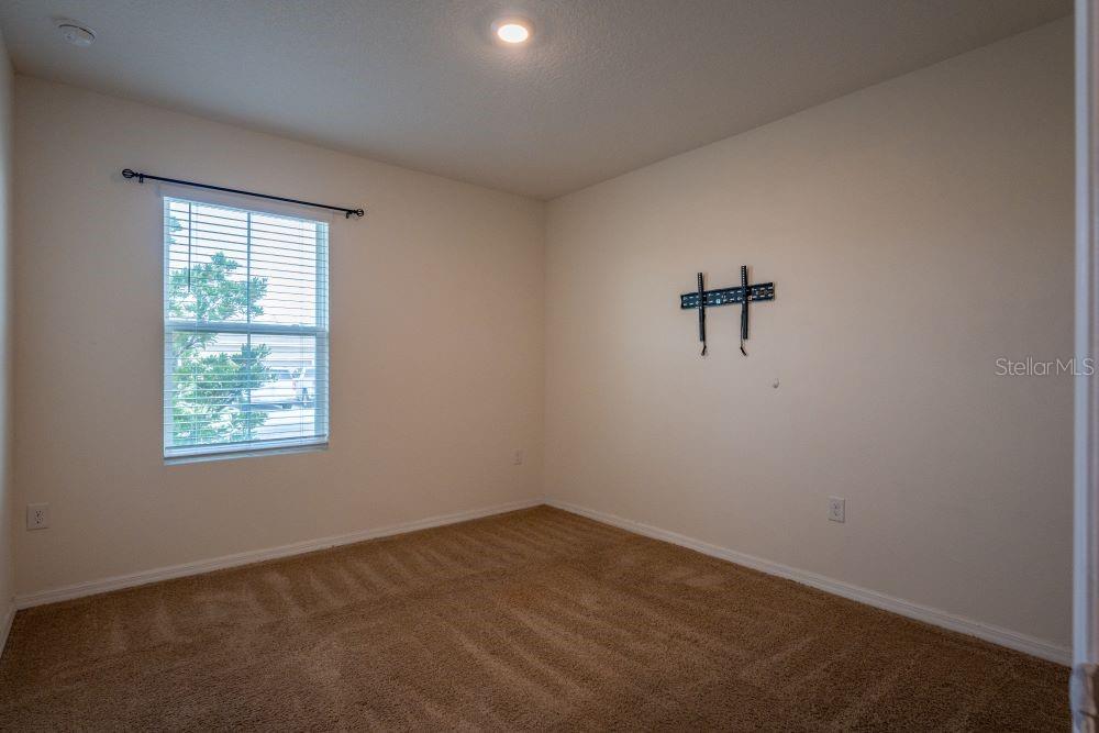 Image 21 of 32 For 1556 50th Terrace