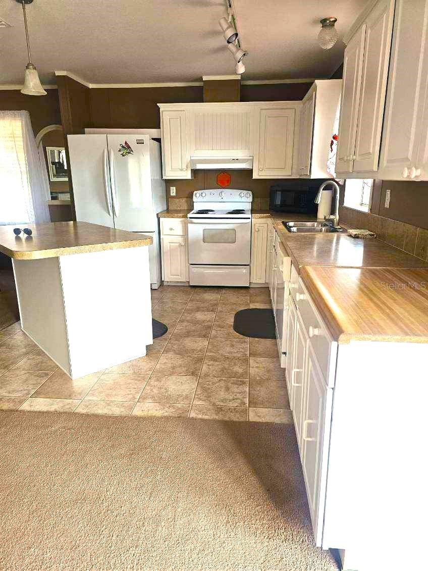 Image 11 of 19 For 20863 250th Street